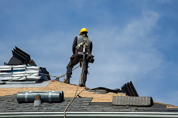Professional Metal Roofing technician working in Great Lakes, IL